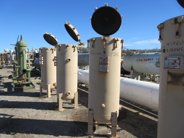 National Tank Company Vertical Filter Vessel 26" x 4'6" 150 PSI — product image 7 of 9