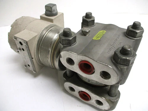 Taylor Instruments 405TB01250A0000-1000-25618 Differential Pressure Transmitter — product image 3 of 6