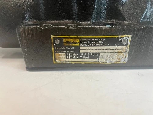 Parker D61VW1C4NYCF56-75 Directional Hydraulic Control Solenoid Valve — product image 2 of 7
