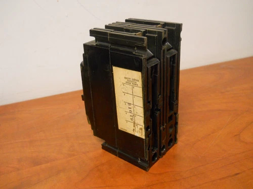 Federal Pacific NEF421030 30A 2-Pole 480V Circuit Breaker — product image 3 of 6