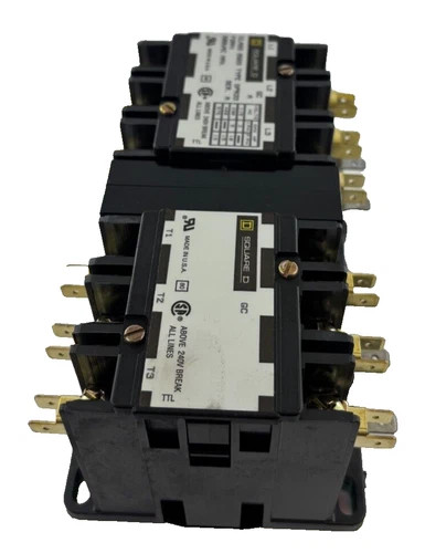 Square D Class 8965 Type DPR33V02 Reversing Contactor — product image 3 of 5