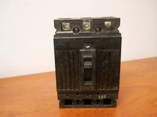 General Electric TEF134100 100A 480V 3-Pole Molded Case Circuit Breaker — primary product image