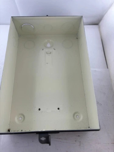 Allen Bradley Bulletin 702 NEMA 1 Enclosure for Size 2 AC Contactor — product image 5 of 5