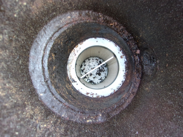 PECOFacet Vertical Gas Filter Housing 8-5/8 in x 16 in — product image 7 of 11