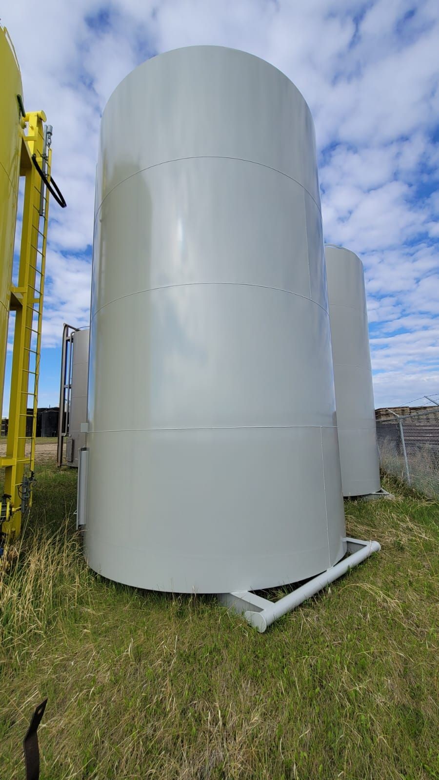 400 BBL Insulated Tanks – Refurbished 2024 — product image 5 of 6