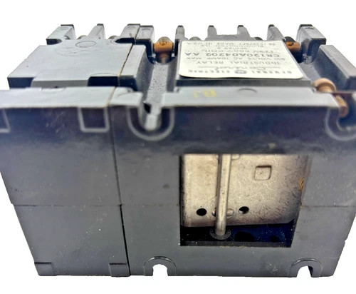 GE CR120A04202AA 300 Volt Industrial Control Relay — product image 4 of 7