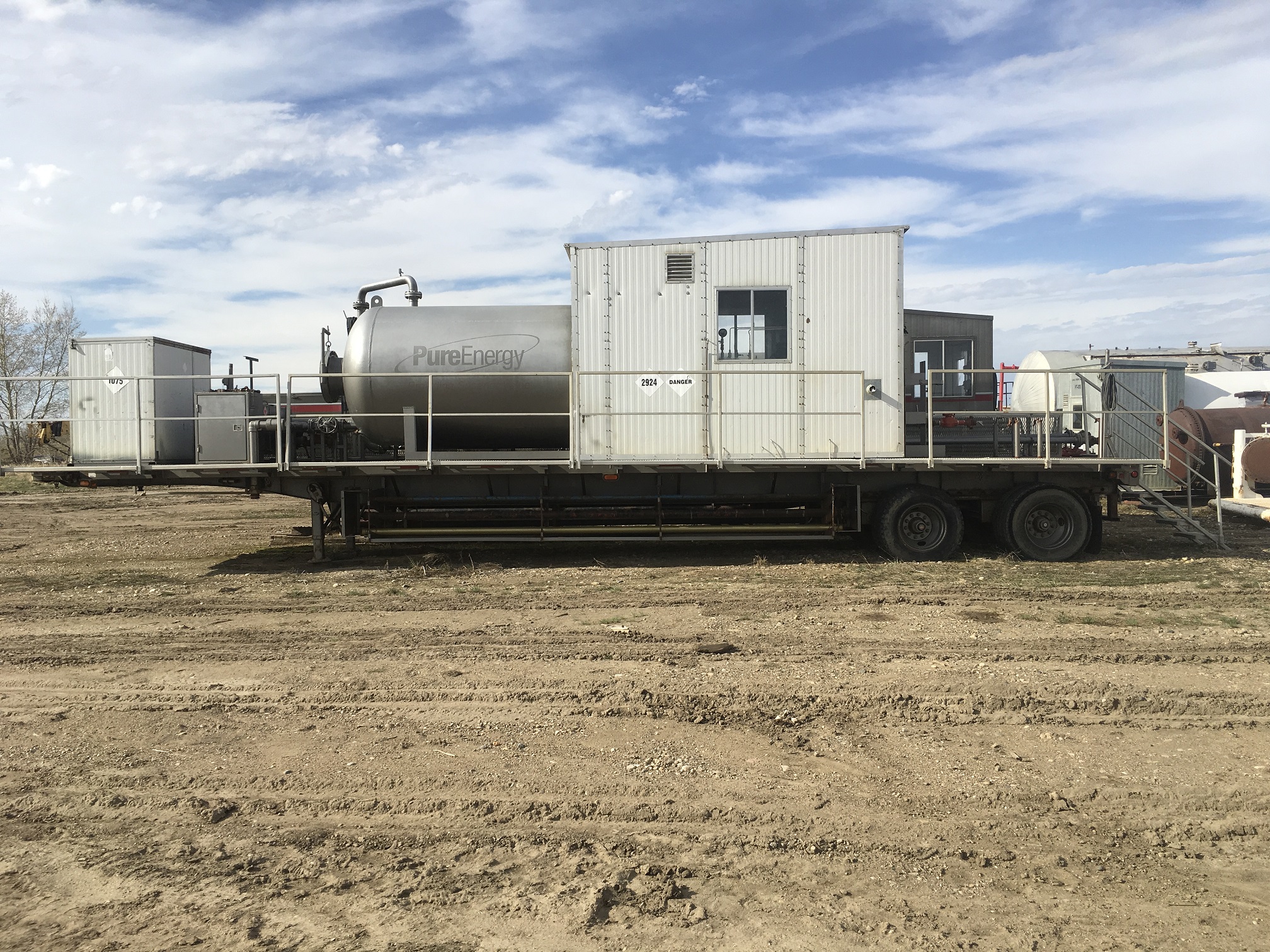 E&D Pipe and Process Equipment Ltd. 6' x 10' Production Testing Unit on 45' Hiboy Trailer