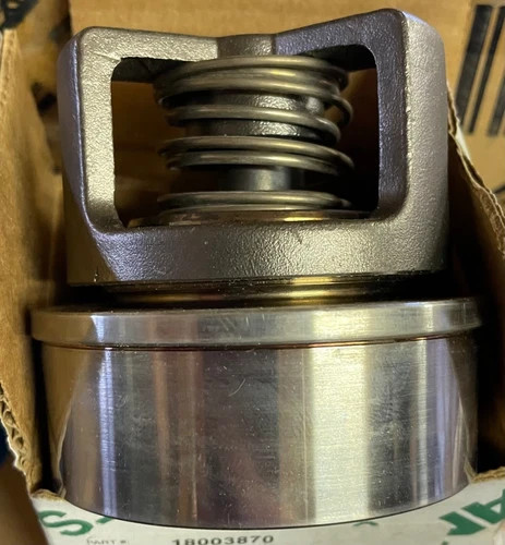National Oilwell Varco Discharge Valve Assembly J-100M, Part #18003870 — primary product image