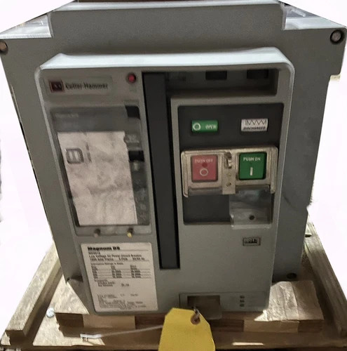 Eaton Magnum DS Low Voltage AC Power Circuit Breaker MDS616 1600 Amp