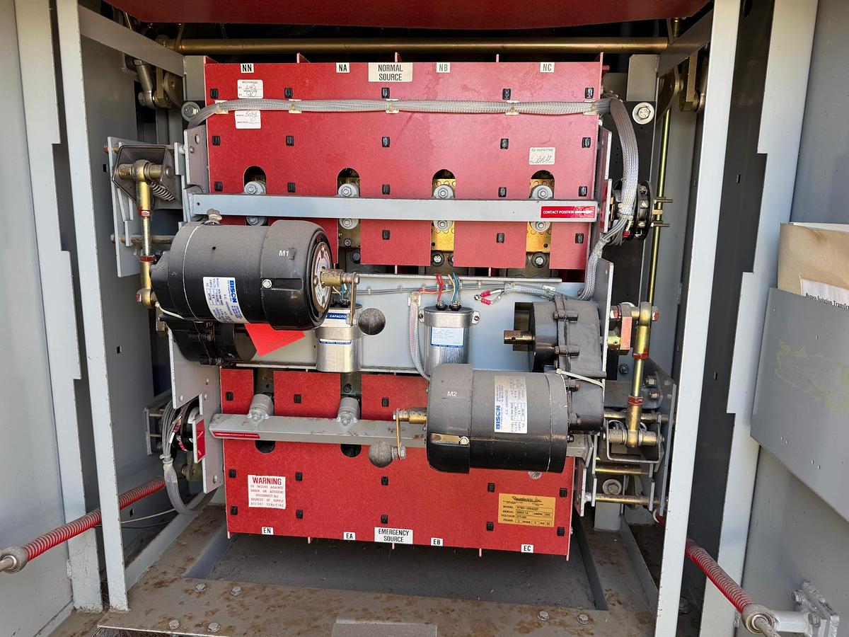 Russelectric RTBD-12004CEF 1200A Automatic Transfer Switch — product image 8 of 10