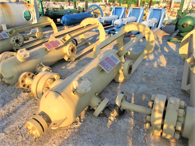 Cameron Vertical Sand Trap Pressure Vessel, 20" x 5'
