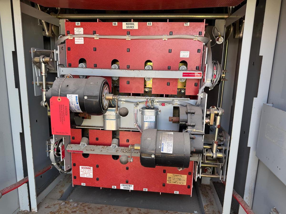 Russelectric RTBD-12004CEF 1200A Automatic Transfer Switch — product image 6 of 10