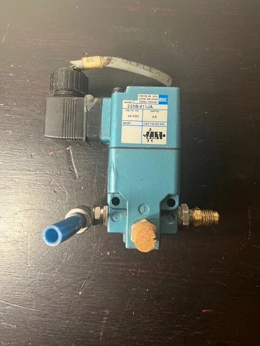 MAC 225B-611JA 3-Way Solenoid Valve — primary product image