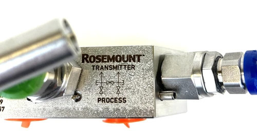 Rosemount 0305RC32B21 3-Valve Integral Manifold for Pressure Transmitters — product image 6 of 15