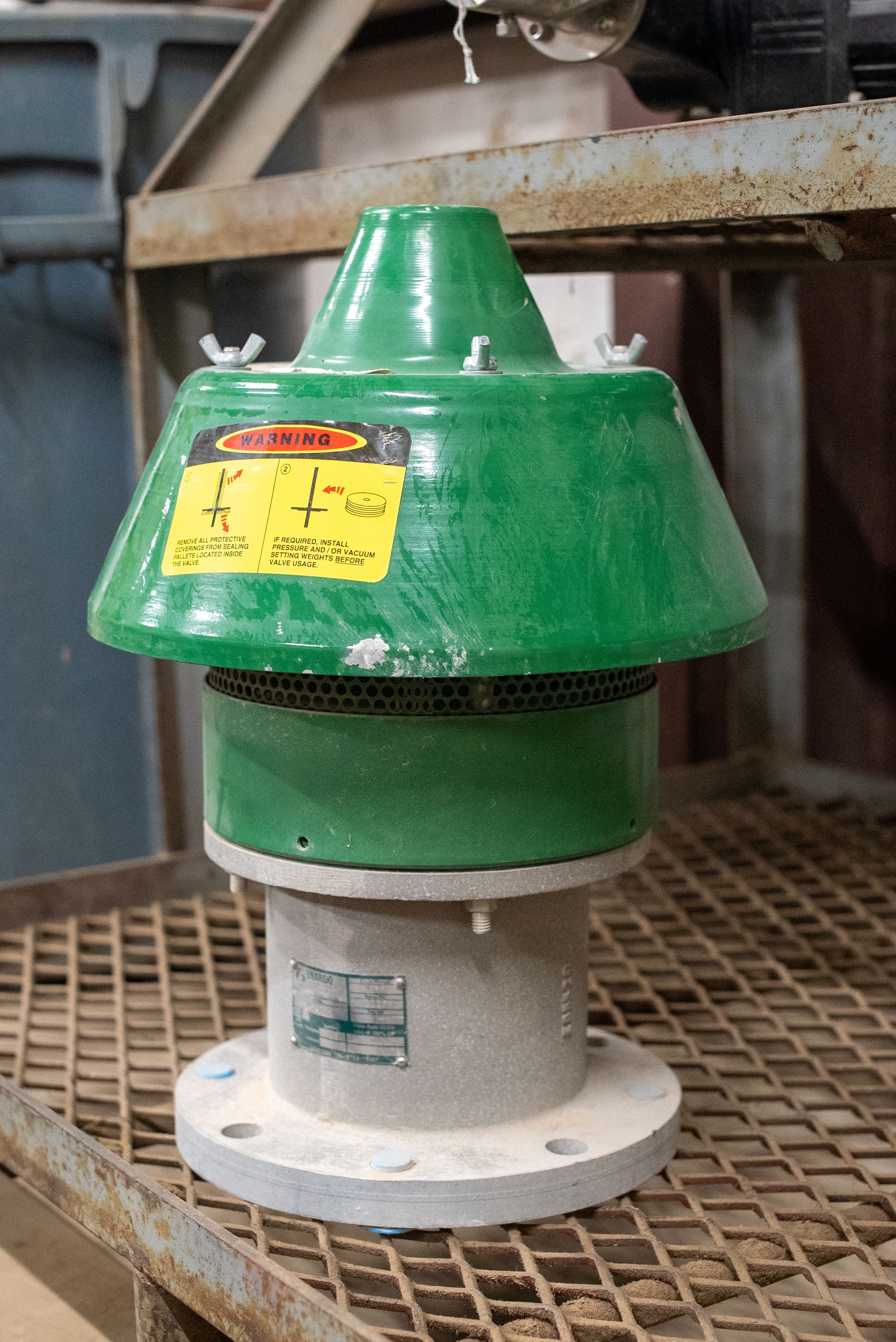 Enardo Series 951 Pressure Vacuum Relief Valve — product image 2 of 3