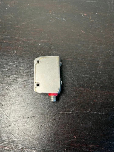 Keyence LR-ZB500C3P IO-Link Self-Contained CMOS Laser Sensor — product image 4 of 4