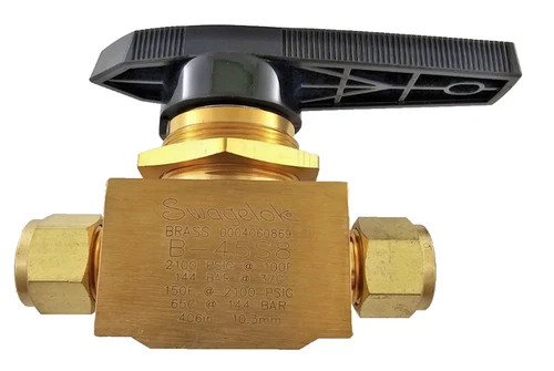 Swagelok Brass Ball Valve B-45S8, 1/2" Tube OD — primary product image