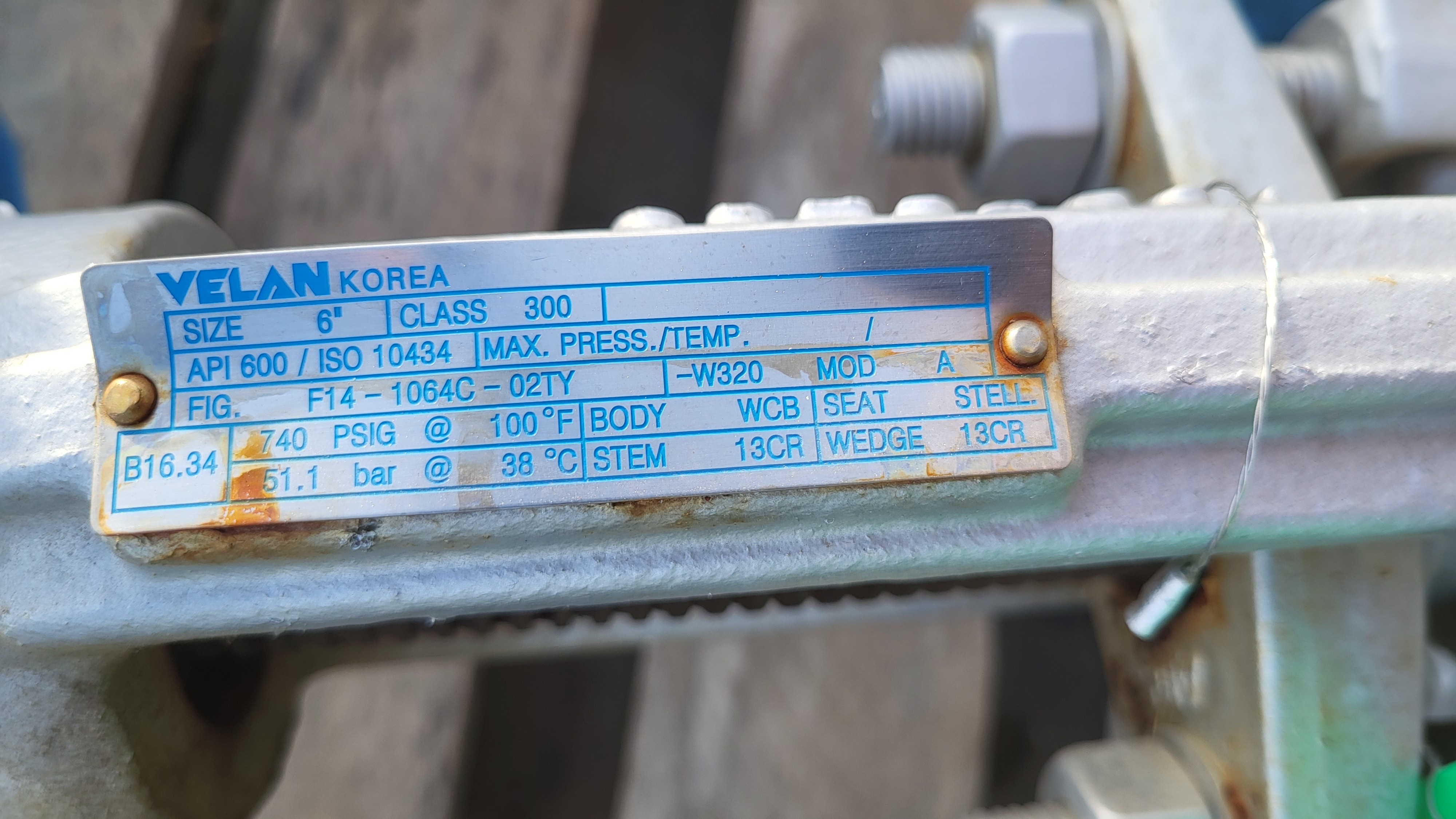 Velan 6-inch Class 300 Cast Steel Gate Valve F14-1064C-02TY — product image 2 of 3
