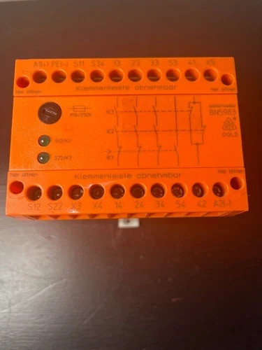 Dold BN5983.53/102 Safemaster Emergency Stop Safety Relay — product image 2 of 4