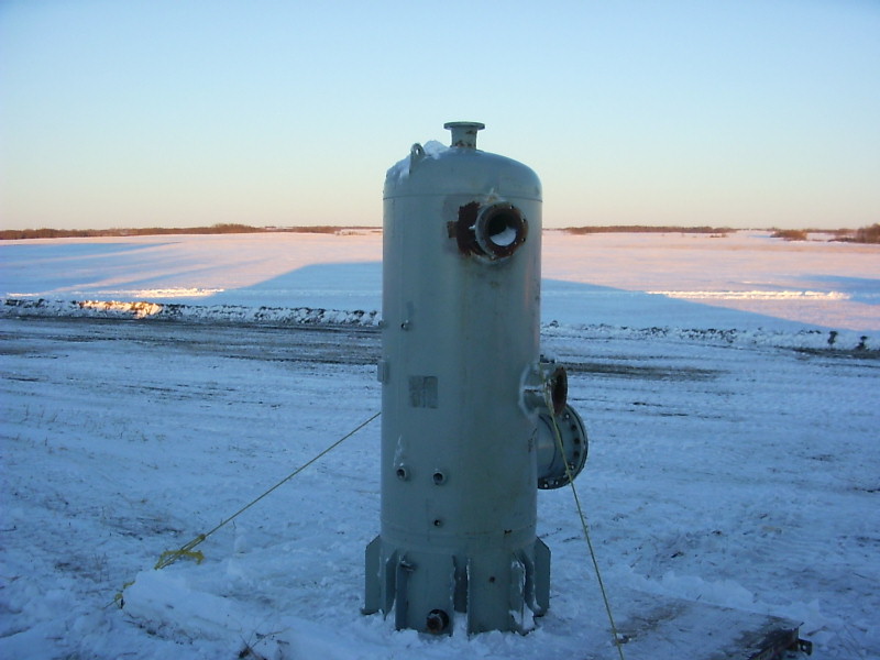 Enerflex 42" x 11' Vertical Gas Scrubber — product image 2 of 3