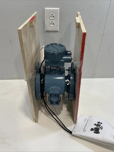 Rosemount 8705 Flanged Magnetic Flow Meter 8705THA030S1W3N5G6 — product image 4 of 9