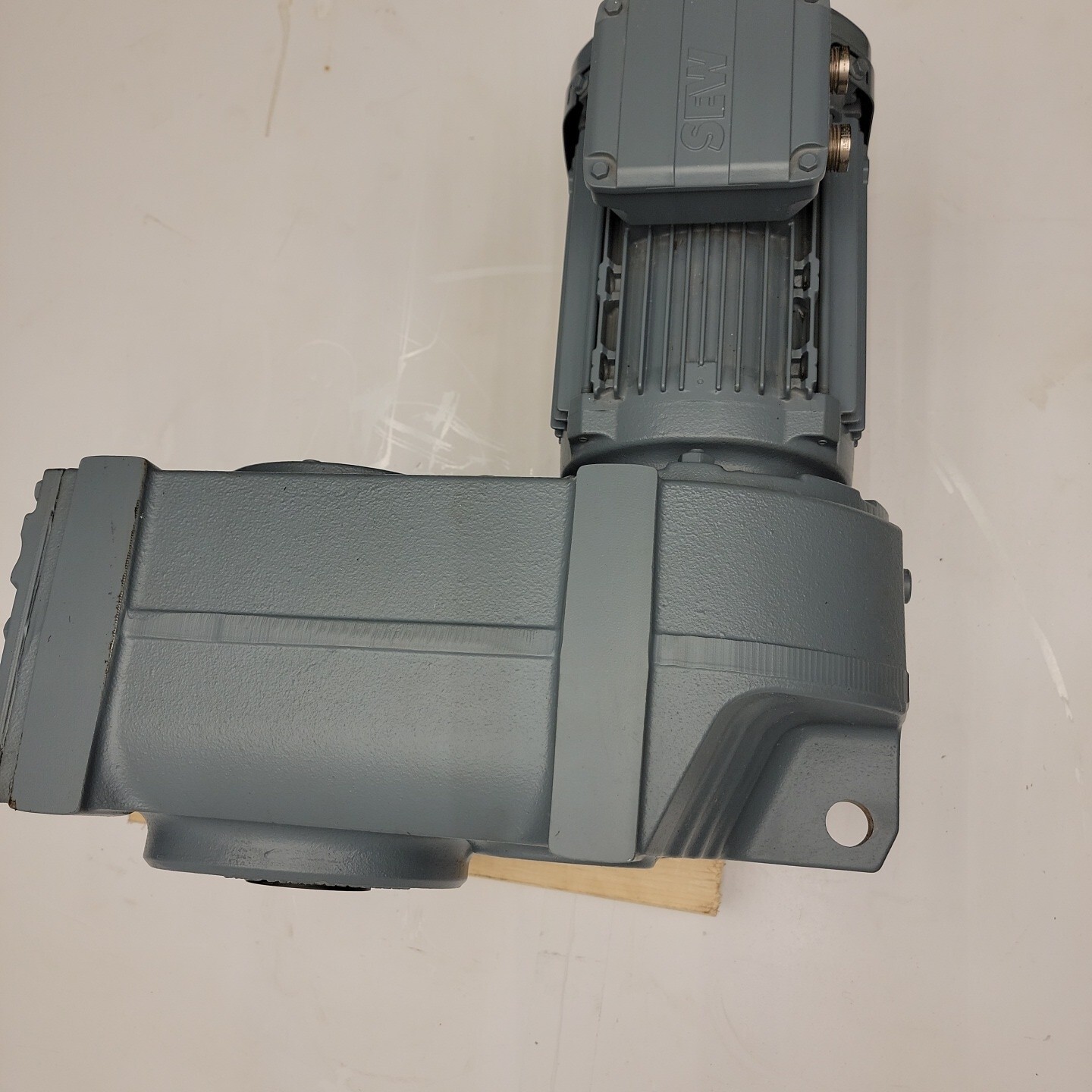 SEW-Eurodrive FA77/II2GD-EDRN90L4/CID2/TF Helical Gearmotor — product image 6 of 10