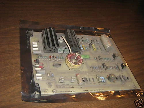 Honeywell 30733155-001 Switching Regulator