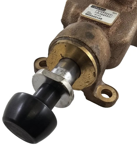 Parker M05445148 Manual Air Control Valve 4-Way 3-Position 1/2 NPT Bronze — product image 6 of 8