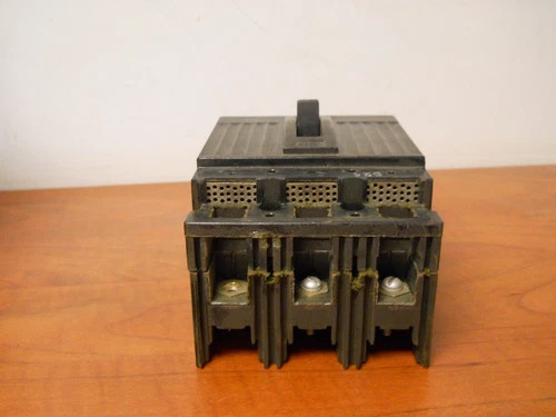 General Electric TEF134100 100A 480V 3-Pole Molded Case Circuit Breaker — product image 6 of 6