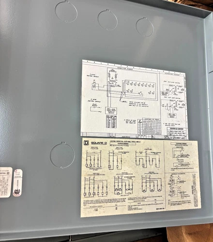 Square D 8903LG60V84FF4T Electrically Held Lighting Contactor — product image 2 of 7