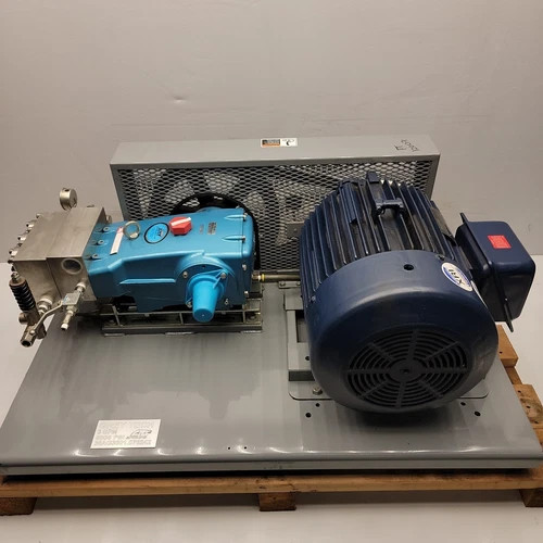 Cat Pumps 3801K.CO2 Triplex Plunger Pump with 15 HP Marathon Electric Motor — product image 3 of 21