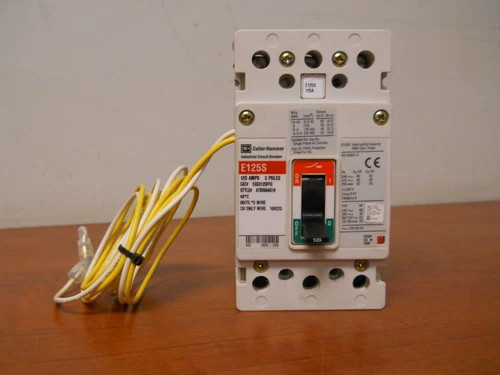 Cutler-Hammer EGS3125FFG 125A 3-Pole 600V Molded Case Circuit Breaker with Shunt Trip SNT120CPK — primary product image