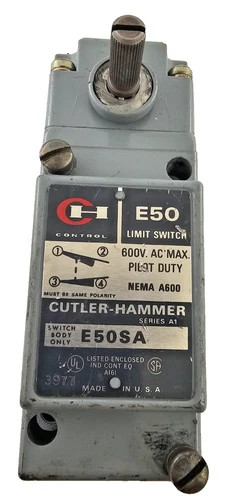 Cutler-Hammer E50 Heavy Duty Plug-In Limit Switch with E50SA Body and E50DR1 Rotary Head — product image 3 of 6