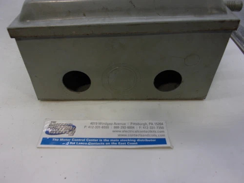 Federal Pacific Electric 7132 Safety Switch, 3P, Non-Fusible, 100A, 240V, NEMA 1 — product image 6 of 9