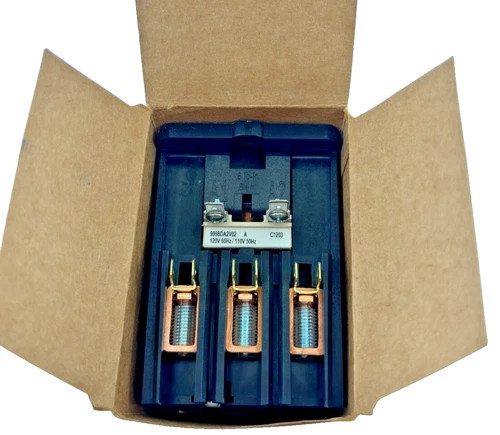 Square D 8910DPA63V02 Definite Purpose Contactor 3 Pole 600V — product image 2 of 7
