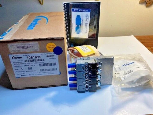 Nordson ClassicBlue 4-Module Low Profile Hot Melt Applicator Gun 1051935