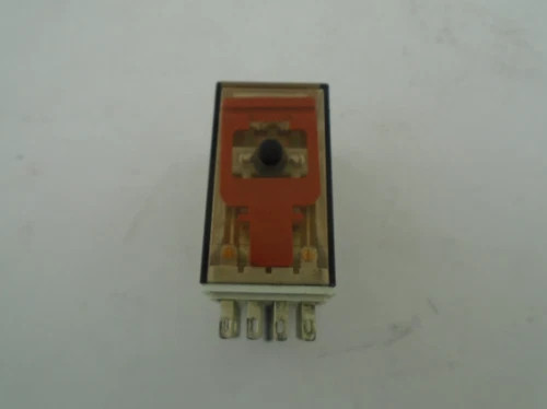 Schrack RA900252 Plug-in General Purpose Relay 120V AC — product image 3 of 3