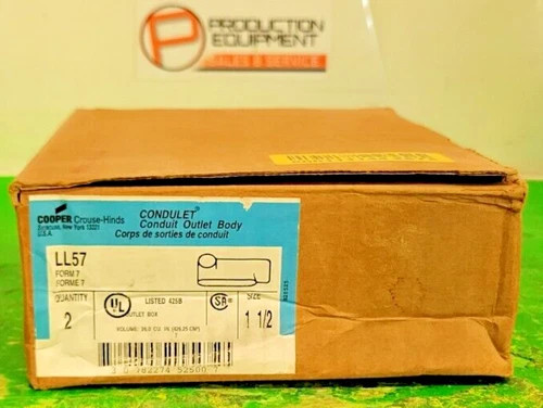 Cooper Crouse-Hinds Condulet LL57 Form 7 Conduit Outlet Body 1-1/2 Inch — primary product image