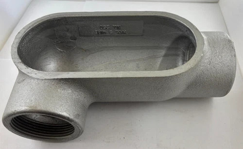 Eaton Crouse-Hinds Form 7 LR77 2-1/2 Inch Conduit Body — product image 5 of 5