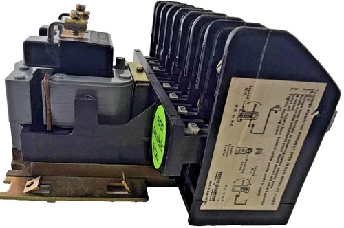 Square D 8903LO80V02 8-Pole Lighting Contactor — product image 6 of 9