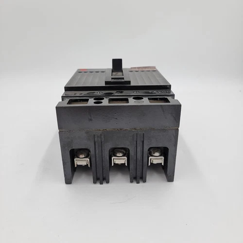 General Electric TED134015WL 3-Pole 15A Molded Case Circuit Breaker — product image 7 of 8