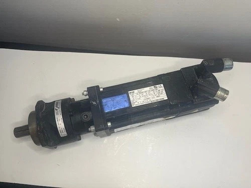 Lenze MCS 09H41-RS0P1-A14N-ST5800N-R0SU Synchronous Servo Motor with Vogel MPRN 01 Planetary Gearbox, 1.6 kW (2.15 HP)