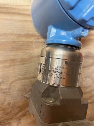Rosemount 3051S1CG1A2E12A1AM5 Gauge Pressure Transmitter with Display — product image 4 of 6