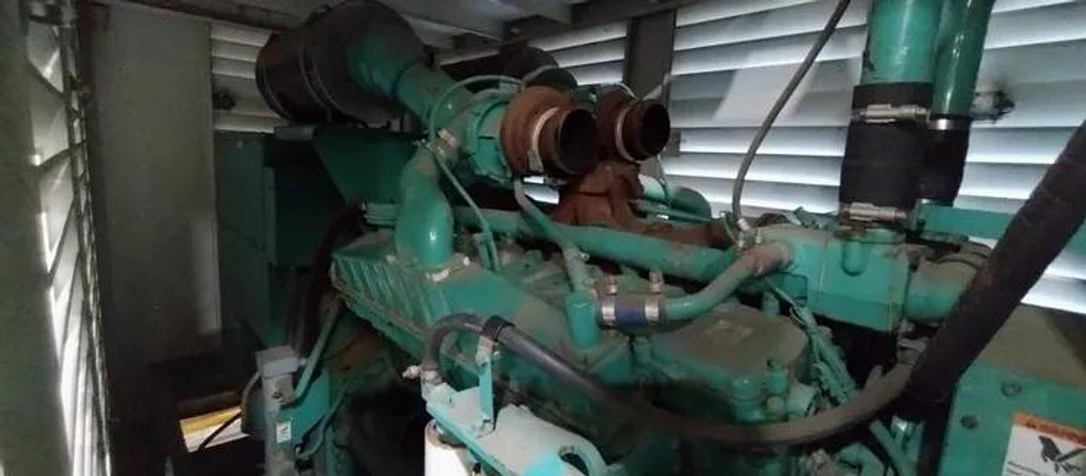 Cummins 300DQAF-2054 Diesel Generator Set — product image 8 of 10