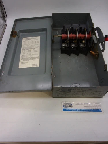 Square D HU363 Heavy Duty Safety Switch, 100A, 600V, 3-Pole, Non-Fusible, NEMA 1 — product image 4 of 8