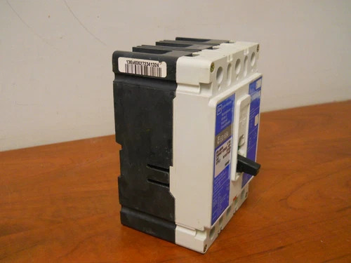 Cutler-Hammer ED3225 Series C Molded Case Circuit Breaker, 225A, 240V, 3-Pole — product image 3 of 5