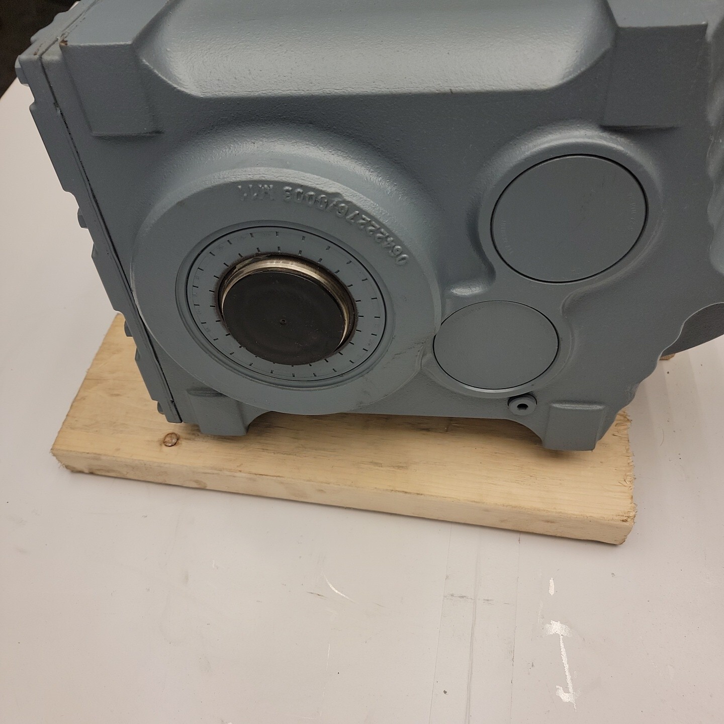 SEW-Eurodrive FA77/II2GD-EDRN90L4/CID2/TF Helical Gearmotor — product image 8 of 10