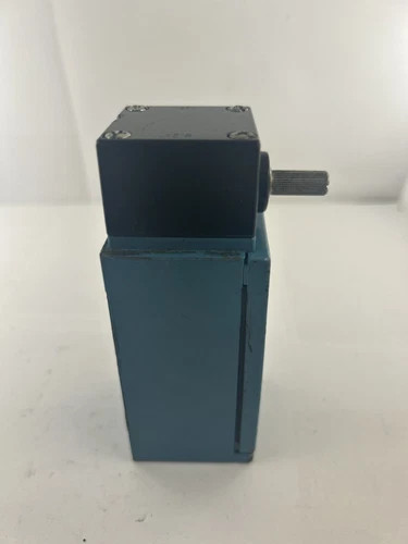 Honeywell Micro Switch LSR7L Heavy Duty Limit Switch — product image 3 of 4