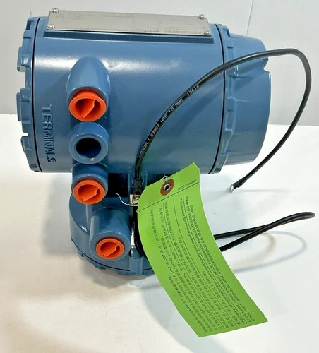 Rosemount 8732E Magnetic Flowmeter Transmitter 8732EMR2A1M4 — product image 9 of 11