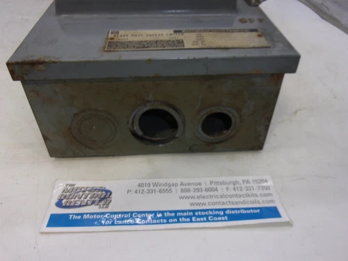Westinghouse HF422N Heavy Duty Safety Switch, 60A, 240V, 3P/4W, Fusible, NEMA 1 — product image 5 of 8